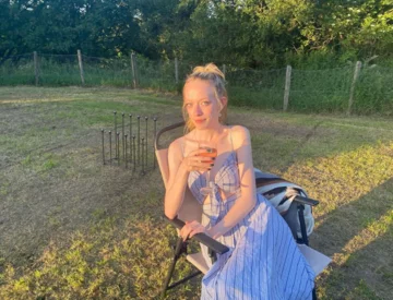 Amybeth McNulty 