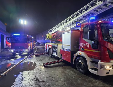 Miniatura: Pożar tuż przy areszcie w Warszawie. 11...