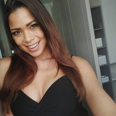 Miniatura: 19-letnia modelka, która w tajemniczych...