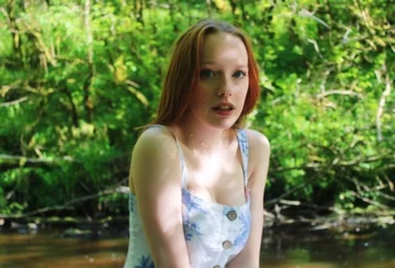 Amybeth McNulty 