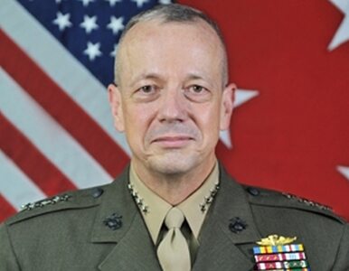 Miniatura: Kolejny amerykański generał uwikłany w...