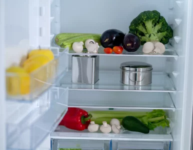 Miniatura: Włóż to do lodówki. Zapach znika w kilka...