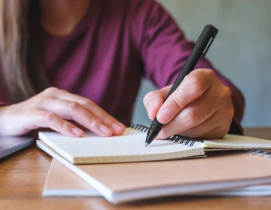 Miniatura: 10 wyrazów pułapek. Wiesz, jak je zapisać,...