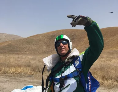 Miniatura: Musisz zobaczyć to wideo. Skoczył bez...