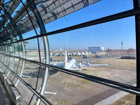 Miniatura: Dron nad lotniskiem to nie incydent. Wojna...