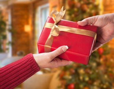 Miniatura: Kogo stresuje dawanie prezentów – ciekawe...