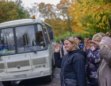 Miniatura: Polacy zbierają na chore dzieci, Rosjanie...