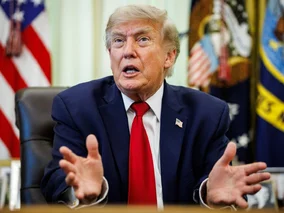 Miniatura: Republikanie naciskają na Trumpa ws....
