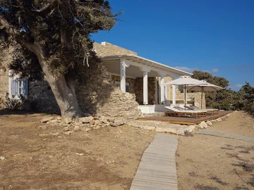 Dawna tłocznia wina nad samym morzem na Antiparos, projekt ARP 