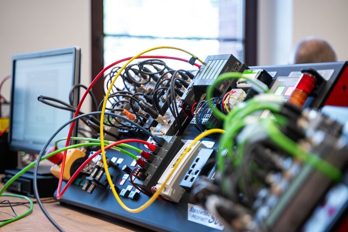 Projekt EDIH-SILESIA i&nbsp;zaplecze szkoleniowe EMT-Systems