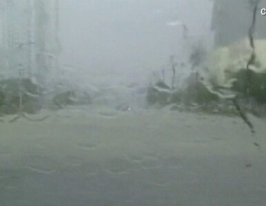 Miniatura: Tajfun dotarł do Chin