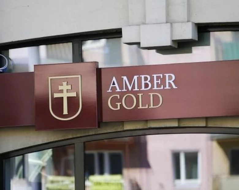 Miniatura: Limuzyny po Amber Gold wracają do syndyka