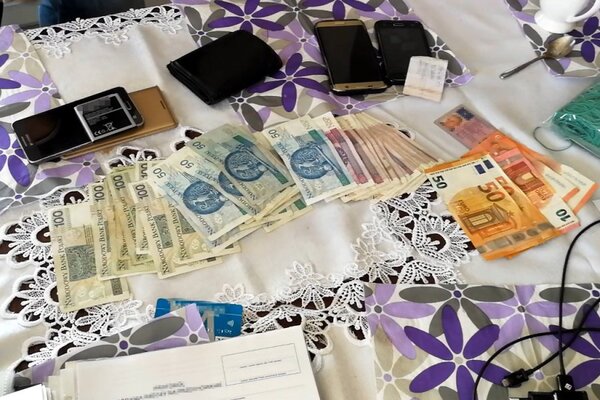 Miniatura: Cios policji w rynek nielegalnych sterydów