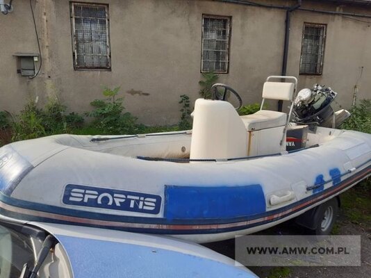 Miniatura: Sprzęt z AMW do licytacji