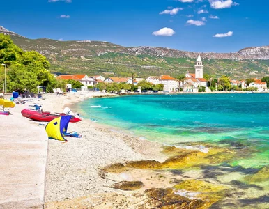 Miniatura: Toksyczne odpady na popularnej plaży. To...