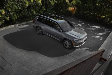 Jeep Grand Cherokee MY 2021 