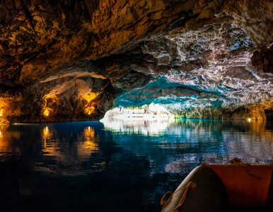 Miniatura: Gigantyczne jezioro pod ziemią. Naukowcy...