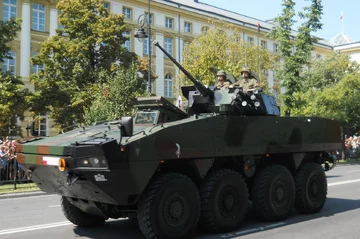 Kołowy Transporter Opancerzony Rosomak (fot.Marcin Lis)