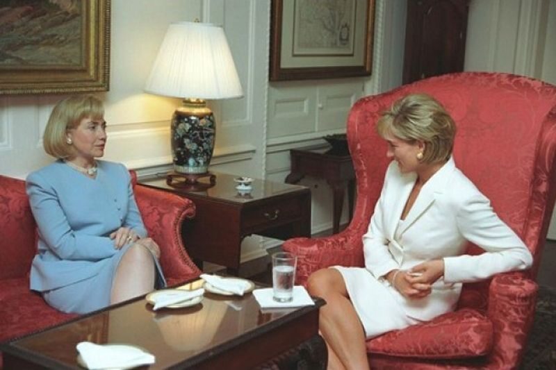 Diana w rozmowie z Hilary Clinton, dwa miesiące przed swoją śmiecią 