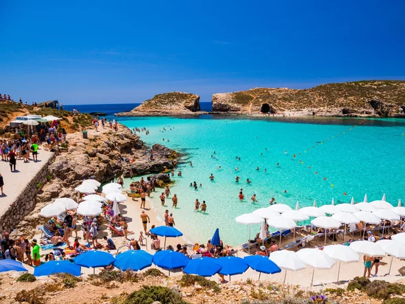 Miniatura: Gdzie Polacy podróżują w listopadzie? Te...