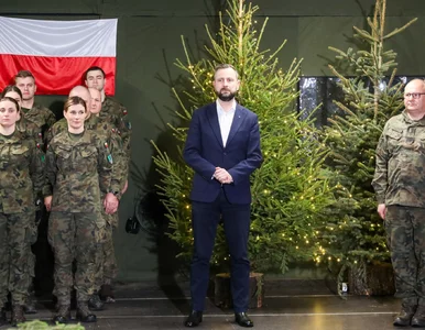 Miniatura: Kosiniak-Kamysz spotkał się z żołnierzami...