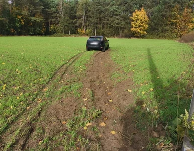 Miniatura: 20-latek nie zatrzymał się do kontroli i...