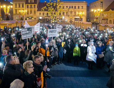 Miniatura: Sondaż Kantar dla TVN: Kto odpowiada za...