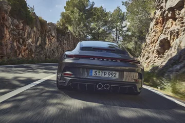 Nowe Porsche 911 GT3 z pakietem Touring 