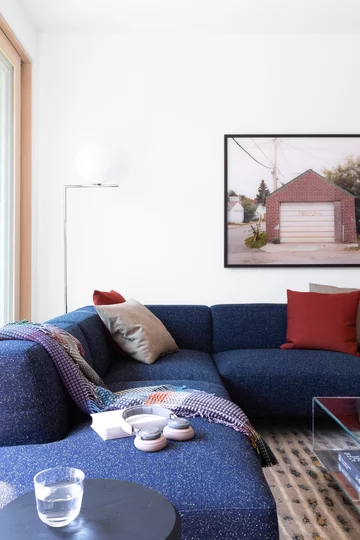 Przytulnie i rodzinnie, projekt domu Falken Reynolds v2com, 1876-01