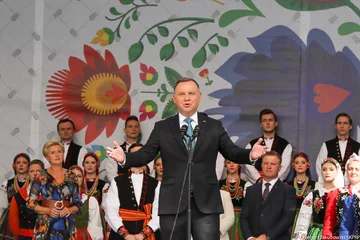 Andrzej Duda z Agatą Dudą na Dożynkach Prezydenckich 