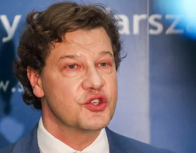 Miniatura: Sędzia Schab reaguje na ruch Adama...