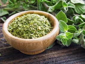 Miniatura: Włosi sypią ją do wszystkiego. U nas mało...