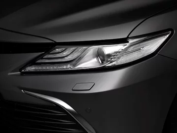 Nowa Toyota Camry Hybrid 
