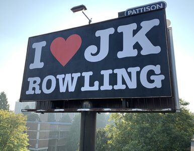 Miniatura: Zniszczono billboard „I love J. K....