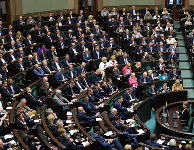 Miniatura: Z Sejmu zniknęło blisko 500 litrów...