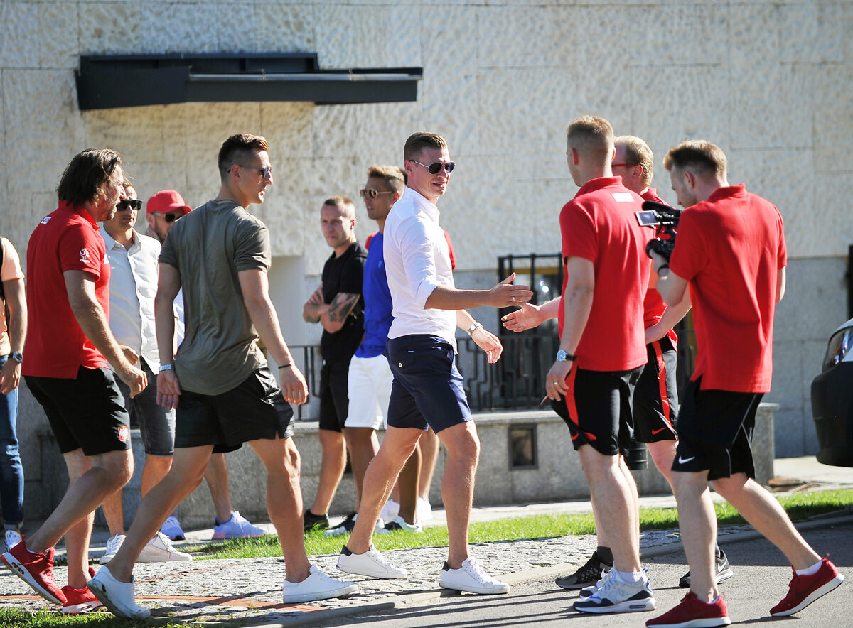 Polscy piłkarze dotarli do Arłamowa 