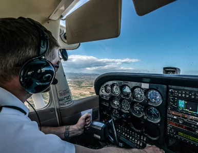 Miniatura: Chwile grozy na pokładzie samolotu. Pilot...