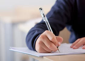 Miniatura: Morderczy QUIZ z ortografii. Nawet...