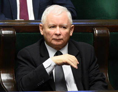 Prokurator miał w gabinecie fotomontaż z Kaczyńskim. Został zawieszony,...