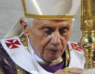 Miniatura: Benedykt XVI ostrzega księży przed...