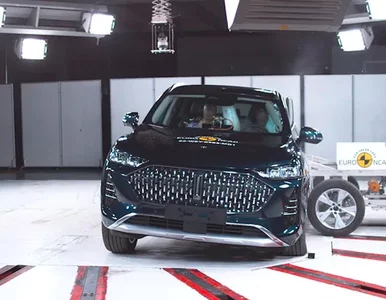 Miniatura: Euro NCAP rozbiło 5 aut. Jak wypadła Tesla...