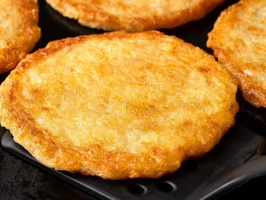 Miniatura: Do ziemniaków dodaję 2 łyżki zamiast mąki....