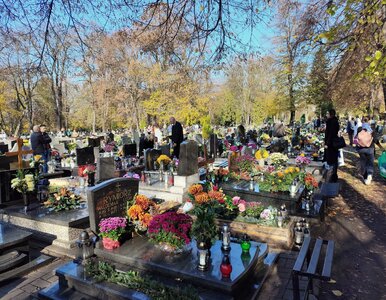Miniatura: Dodatkowe wolne po Wszystkich Świętych?...