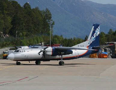 Miniatura: Rosja: An-24 lądował awaryjnie na...