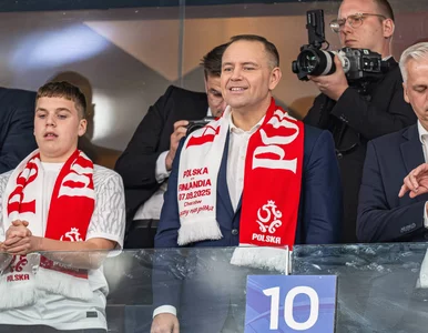 Miniatura: Tak tysiące kibiców potraktowało Karola...