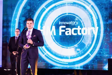 Bartosz Dąbrowski Bartosz Dąbrowski – wiceprezes zarządu HM Factory Sp.  z o.o.
