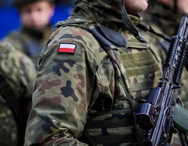Miniatura: Powrót obowiązkowej służby wojskowej?...