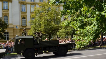 Defilada z okazji Święta Wojska Polskiego 