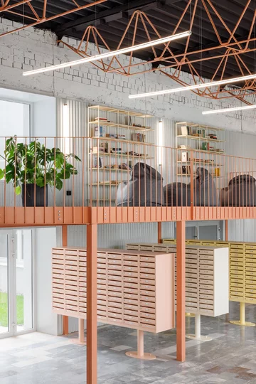 Dawny hotel robotniczy w Koszycach odzyskał modernistyczną godność, projekt  Atrium Architekti 
