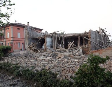 Miniatura: Drugie trzęsienie ziemi we Włoszech. Walą...